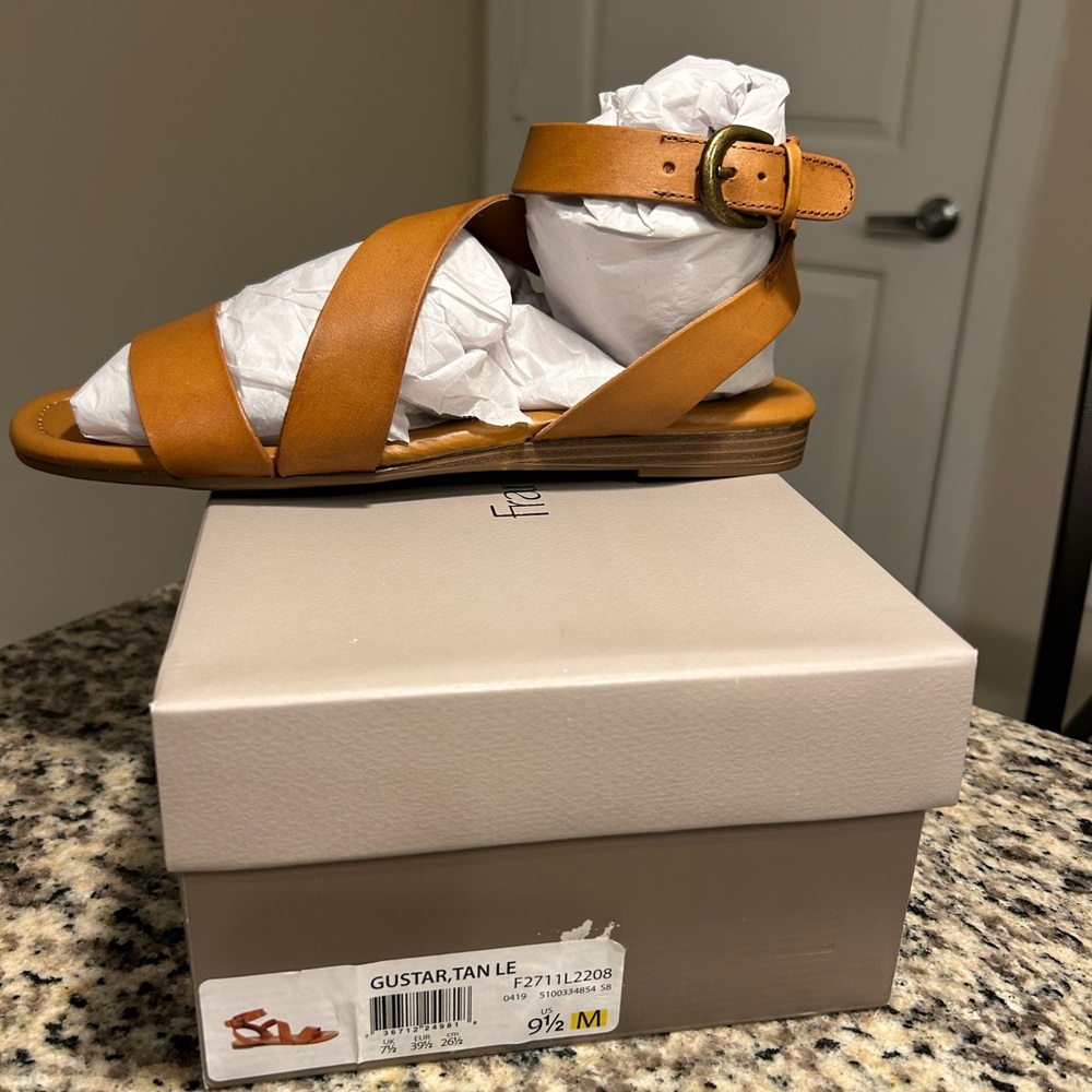 Franco Sarto Leather Gustar Sandal ~ Cognac